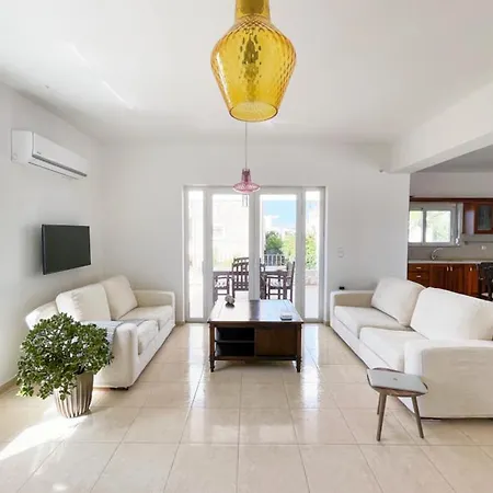 Flat 45 Kounoupidhianá